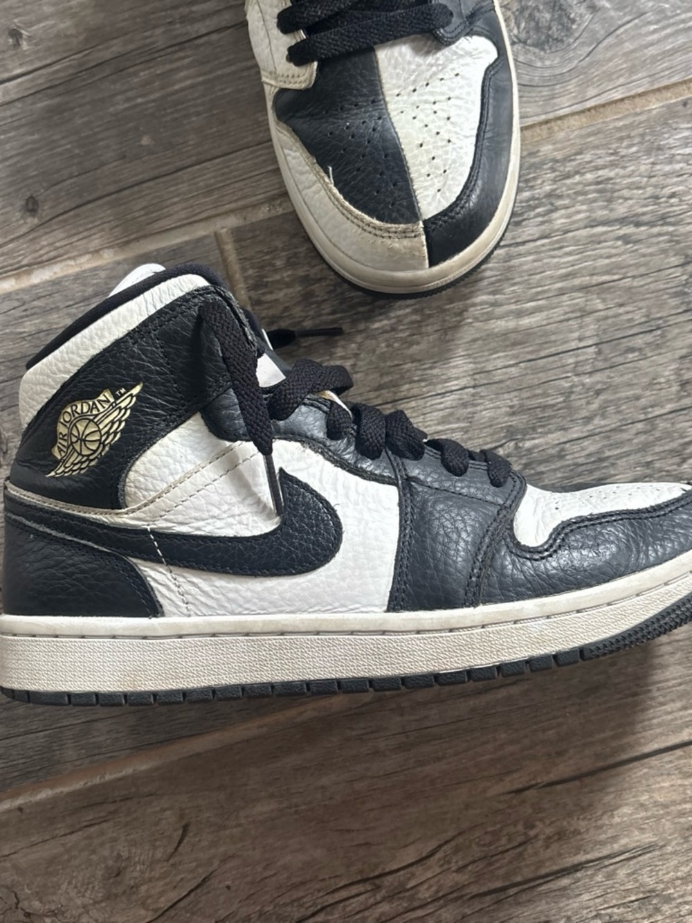 Jordan Black and White High-Top Sneakers - Picture 3 of 6